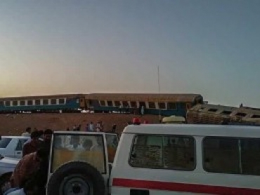 خروج مرگبار قطار مشهد یزد از ریل و فوت حداقل سیزده هموطن