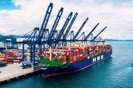 World’s Largest Containership Departs China with Record Load